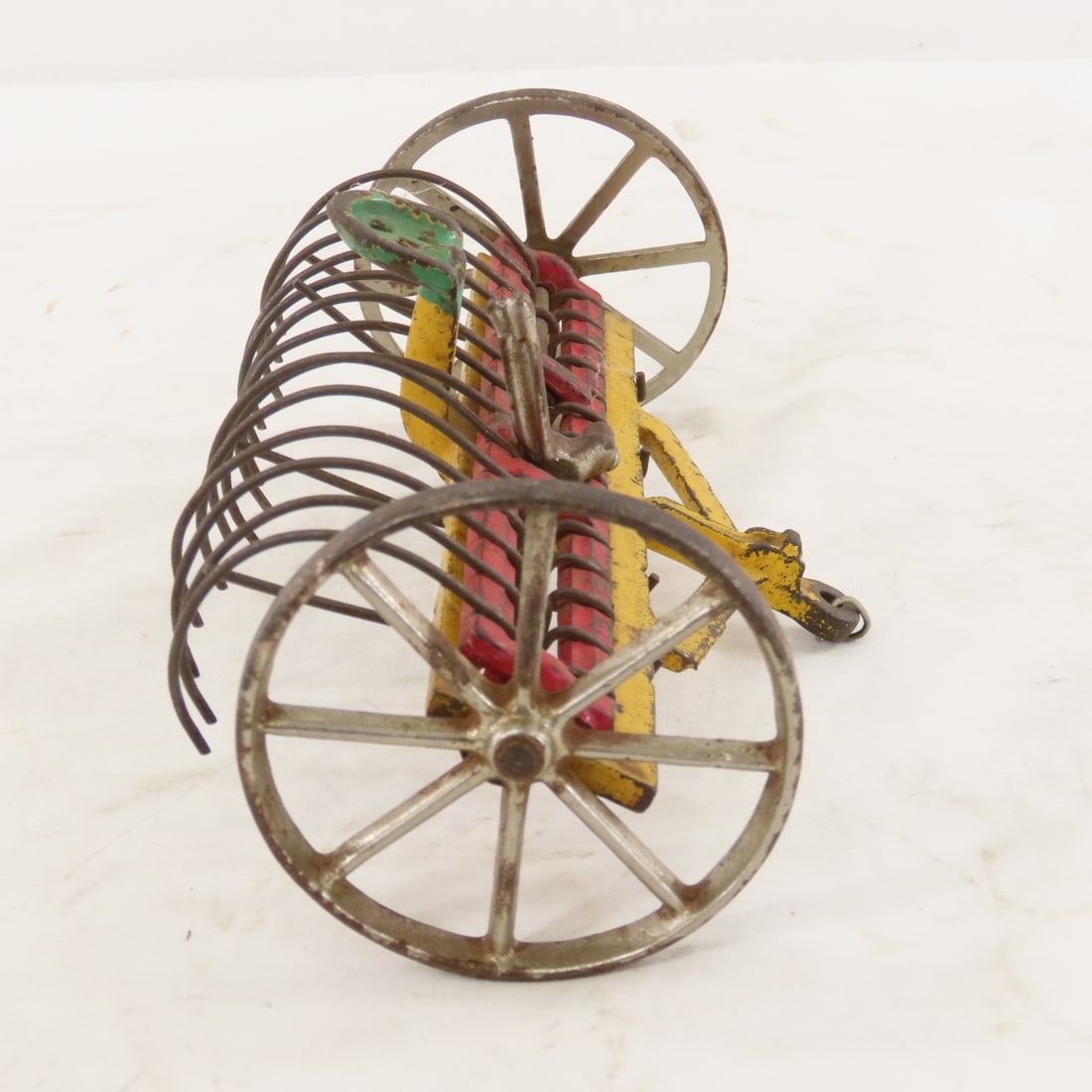 Antique Arcade Cast Iron Dump Hay Rake - 5