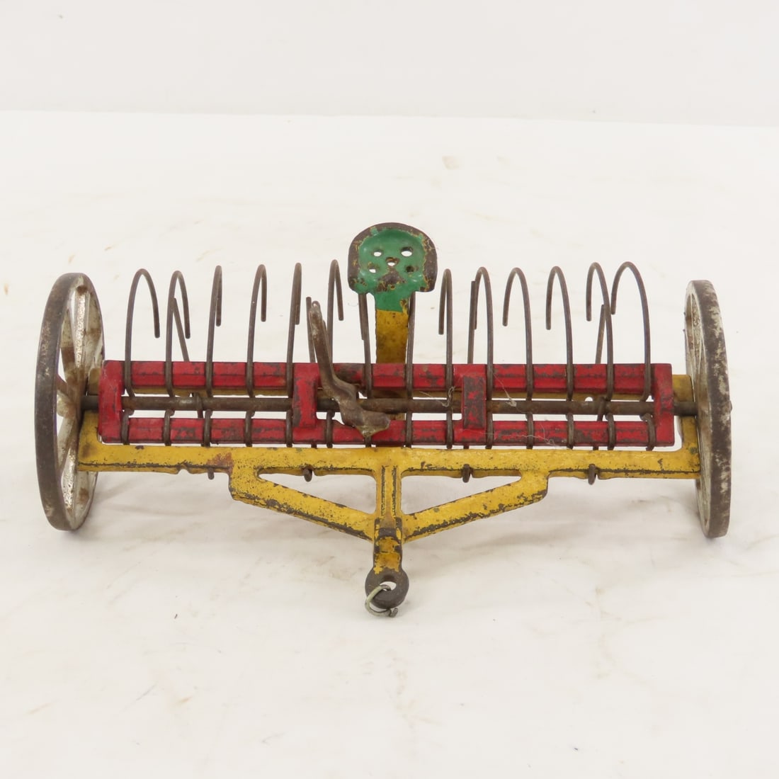Antique Arcade Cast Iron Dump Hay Rake - 7