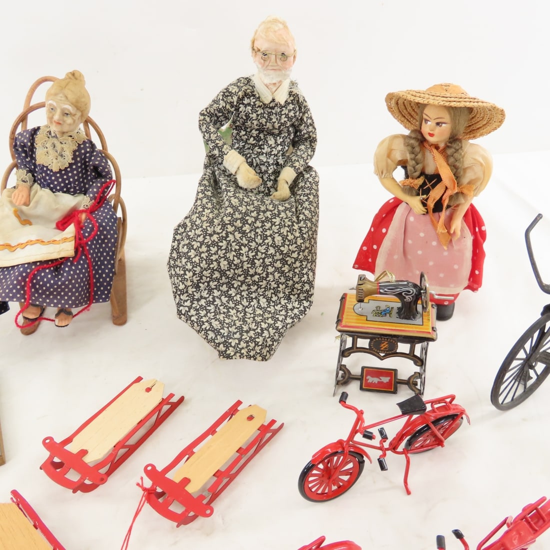 Doll House Size Miniatures & Dolls - 3