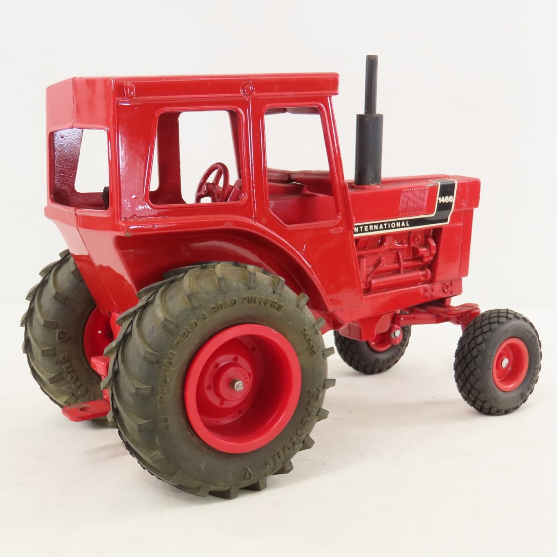 ERTL International 1466 WF Tractor with Cab - 5