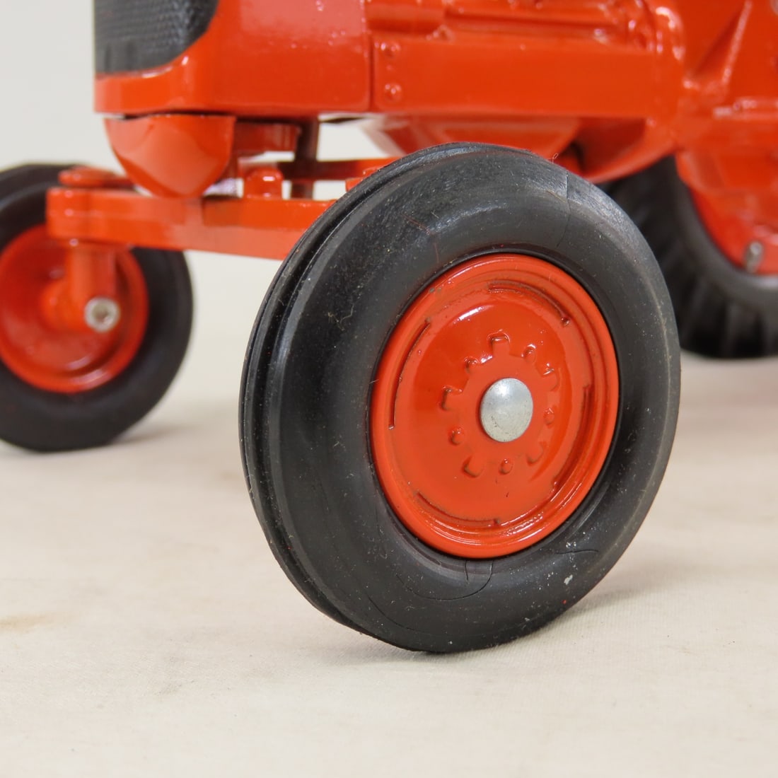 Scale Models Allis-Chalmers D-17 WF Tractor - 17