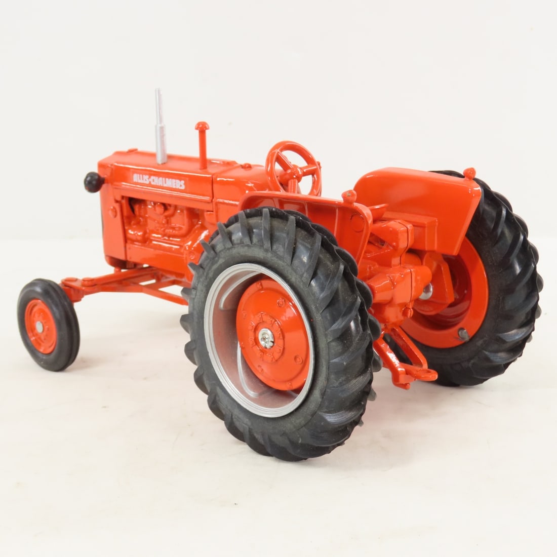 Scale Models Allis-Chalmers D-17 WF Tractor - 3