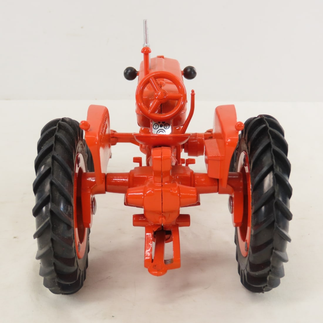 Scale Models Allis-Chalmers D-17 WF Tractor - 4