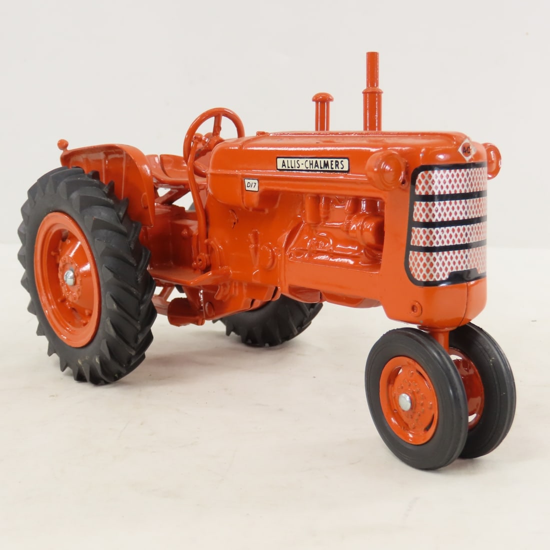 ERTL Allis-Chalmers D-17 NF Tractor Restored - 7