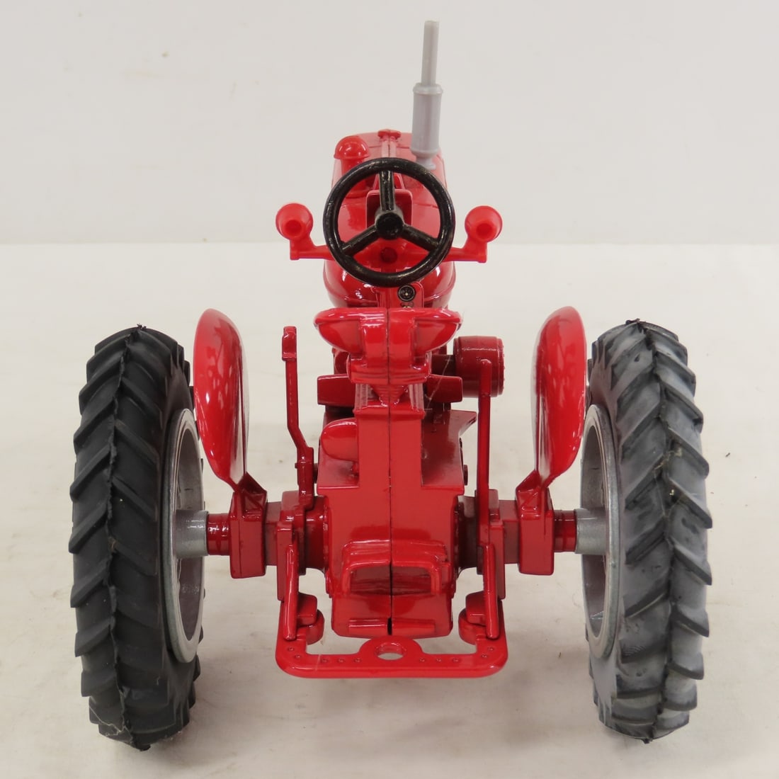 ERTL IH McCormick Farmall Super M-TA 1981 Show - 4