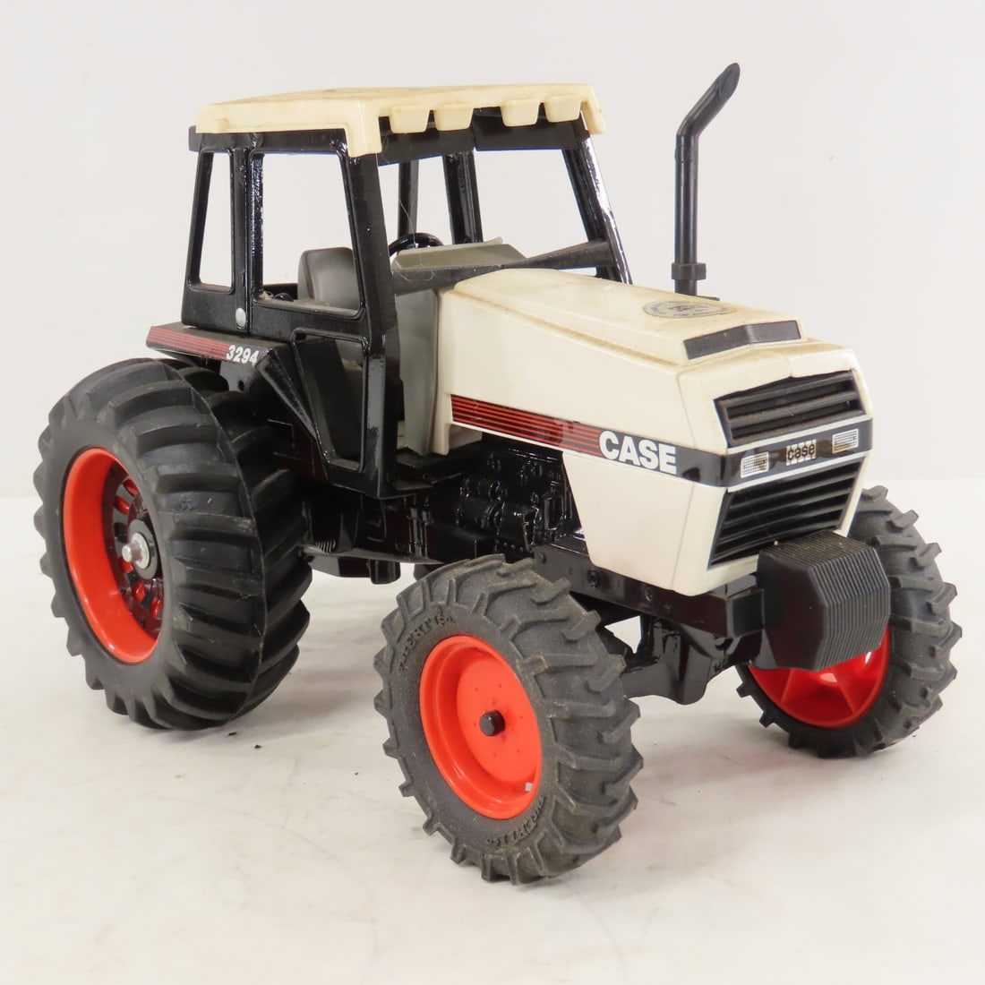 1984 ERTL Case 3298 Ltd. Ed. with Cab - 7
