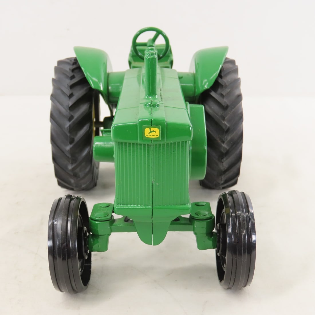 ERTL John Deere 820 Diesel WF Tractor - 8