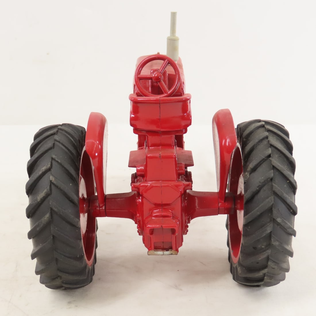 ERTL Farmall 706 NF Tractor - 4