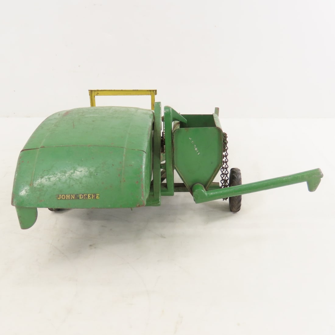 Eska John Deere Manure Spreader and 12A Combine - 4