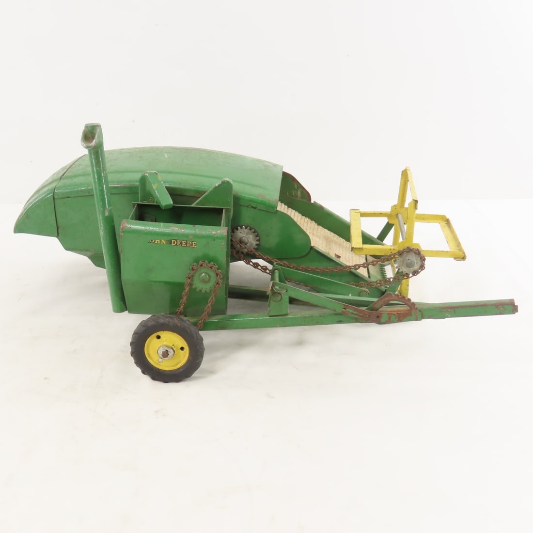 Eska John Deere Manure Spreader and 12A Combine - 6
