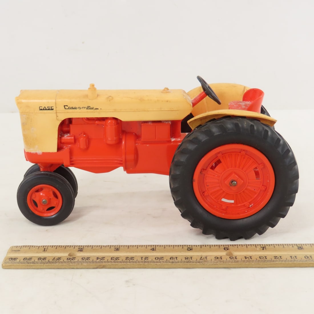 Jo-Han Models Case 800 Case-o-Matic NF Tractor - 2
