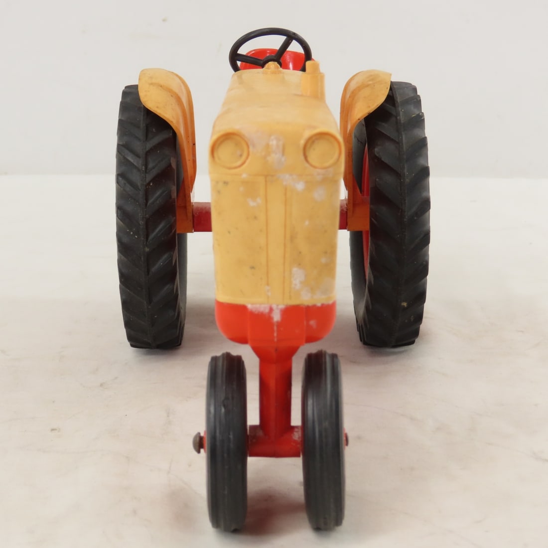 Jo-Han Models Case 800 Case-o-Matic NF Tractor - 8