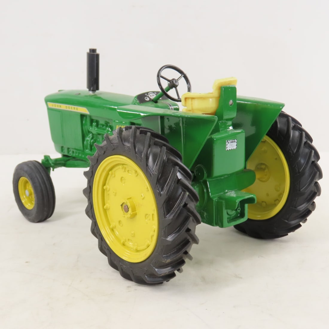 ERTL John Deere 4010 WF Tractor - 3