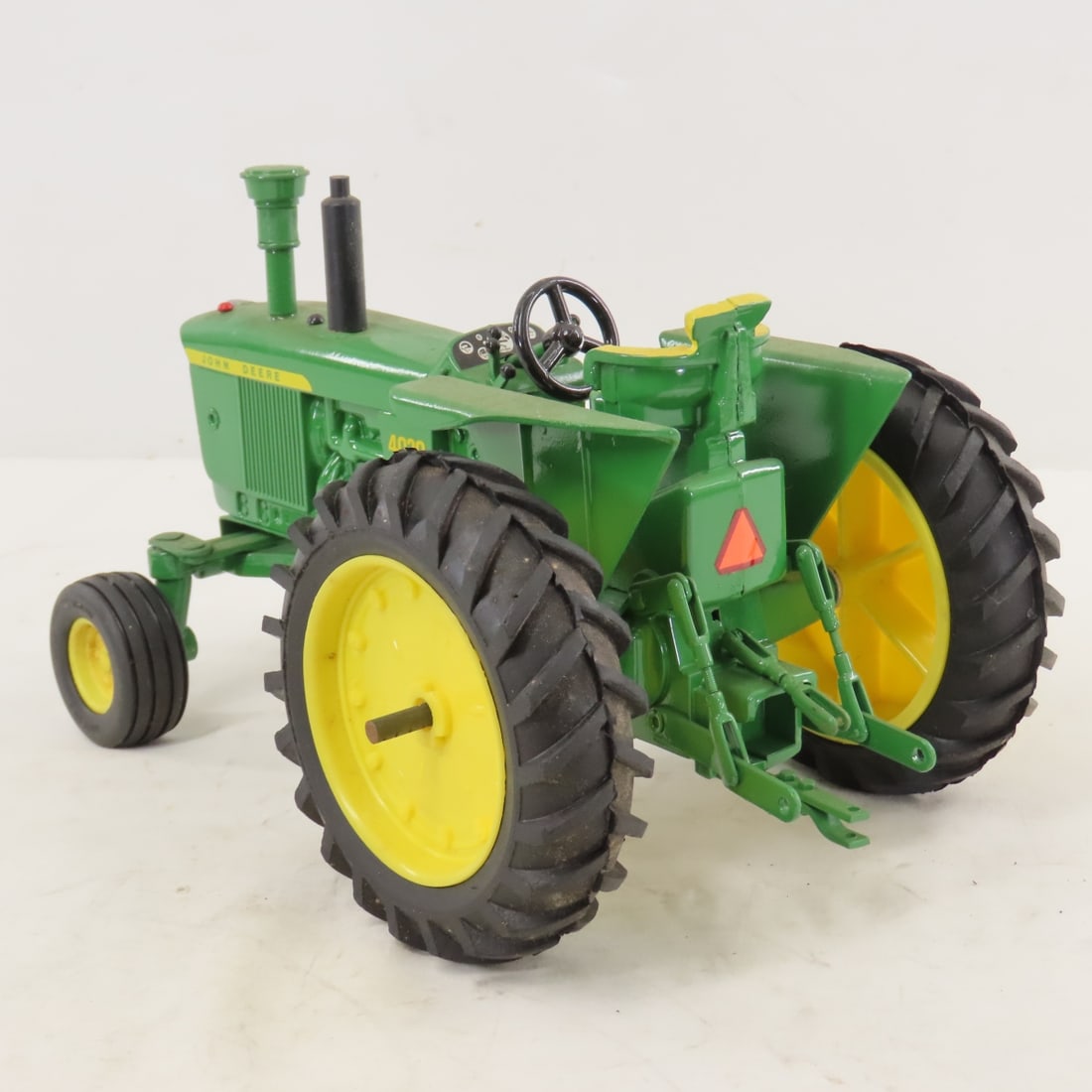 ERTL J0hn Deere 4020 Diesel WF Tractor - 3
