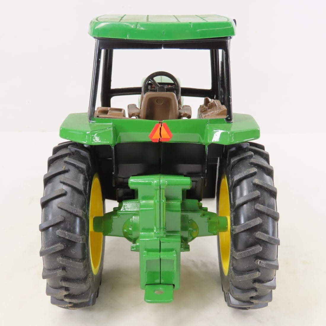 ERTL John Deere 7600 MWFD Tractor with Cab - 4