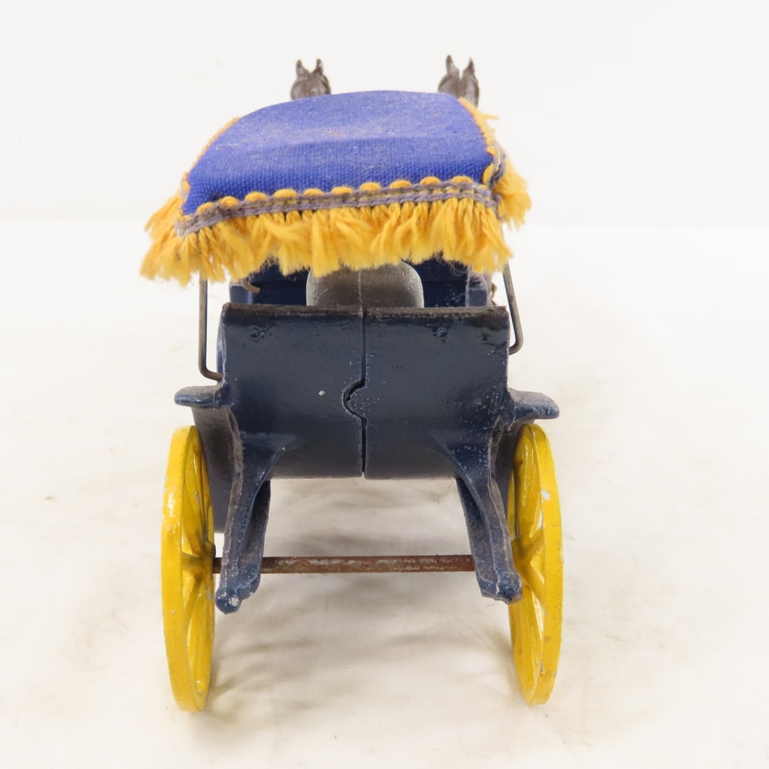 Stanley Toys Cast Iron Horse Drawn Carriage - 4