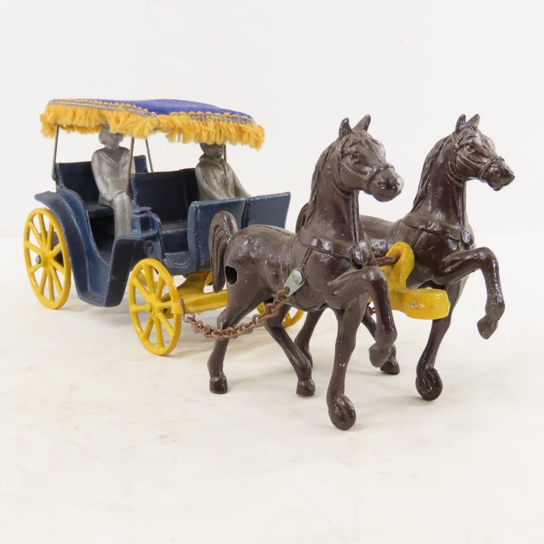 Stanley Toys Cast Iron Horse Drawn Carriage - 7