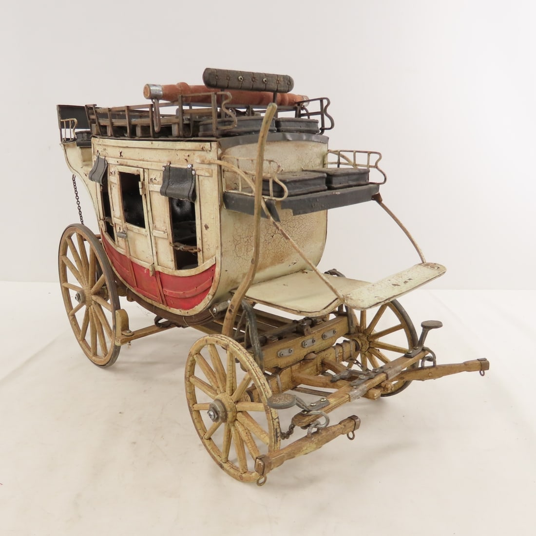 Metal & Wood Stagecoach w/ Hartland Horses Team - 9