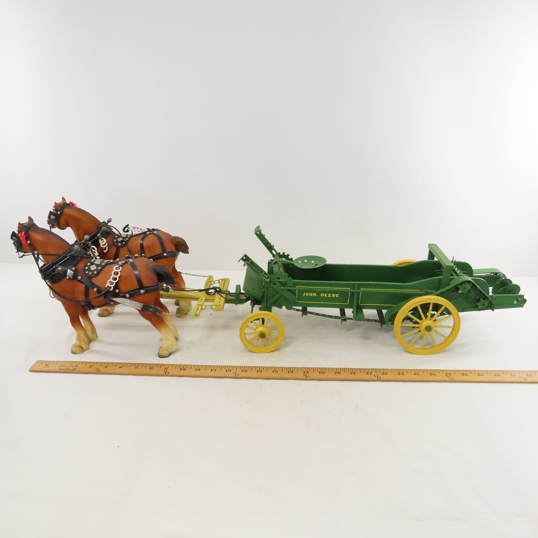 Breyer Horse Drawn John Deere Manure Spreader - 2