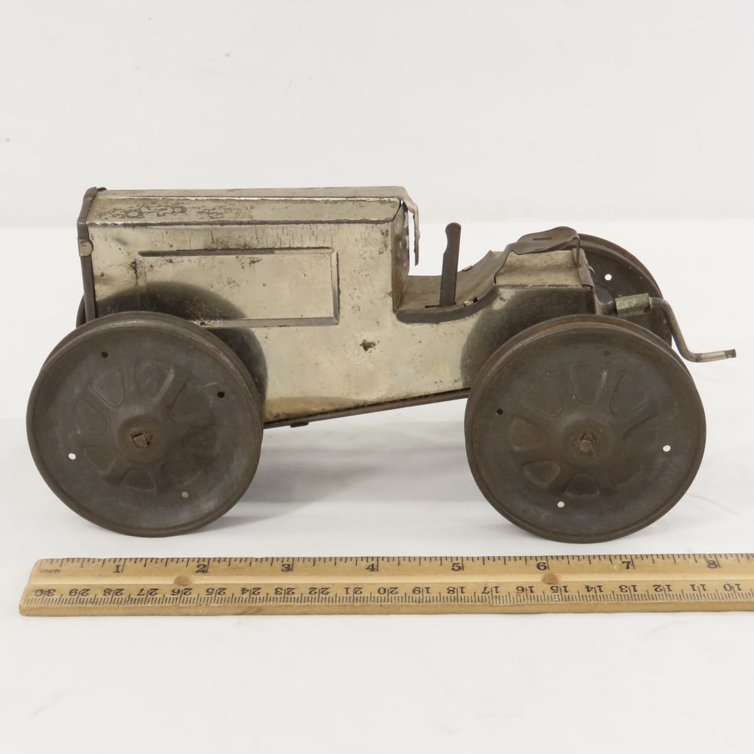 1920's Animate Toys Pressed Tin Wind Up Tractor - 2