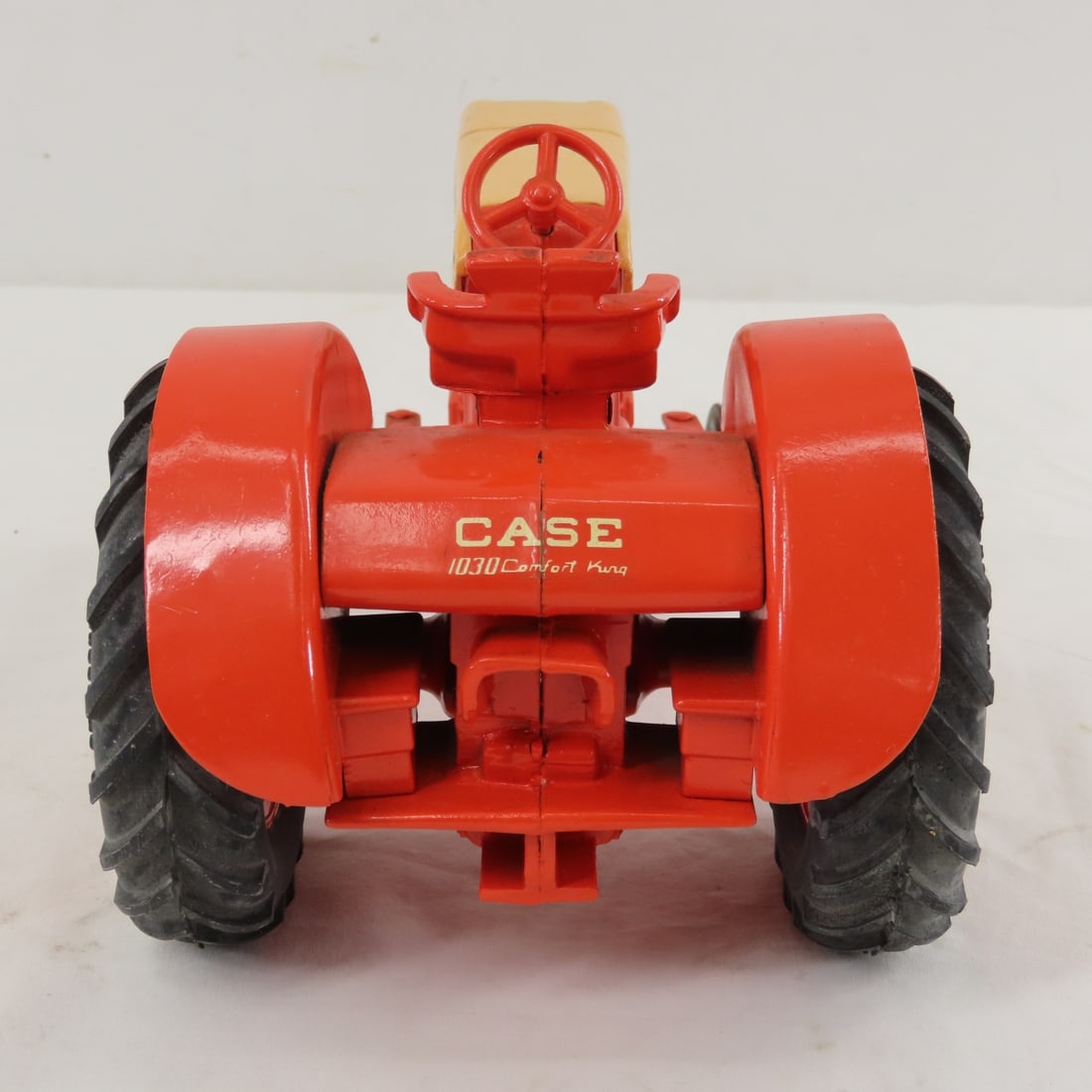 ERTL Case 1030 Comfort King WF Tractor - 4