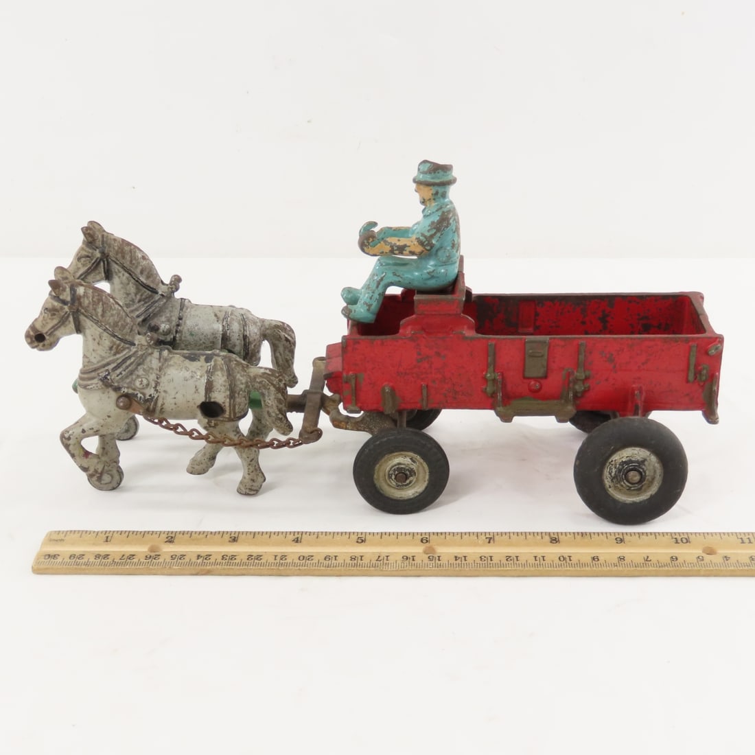 Arcade Cast Iron 4080 Horse Drawn Wagon & Driver - 2