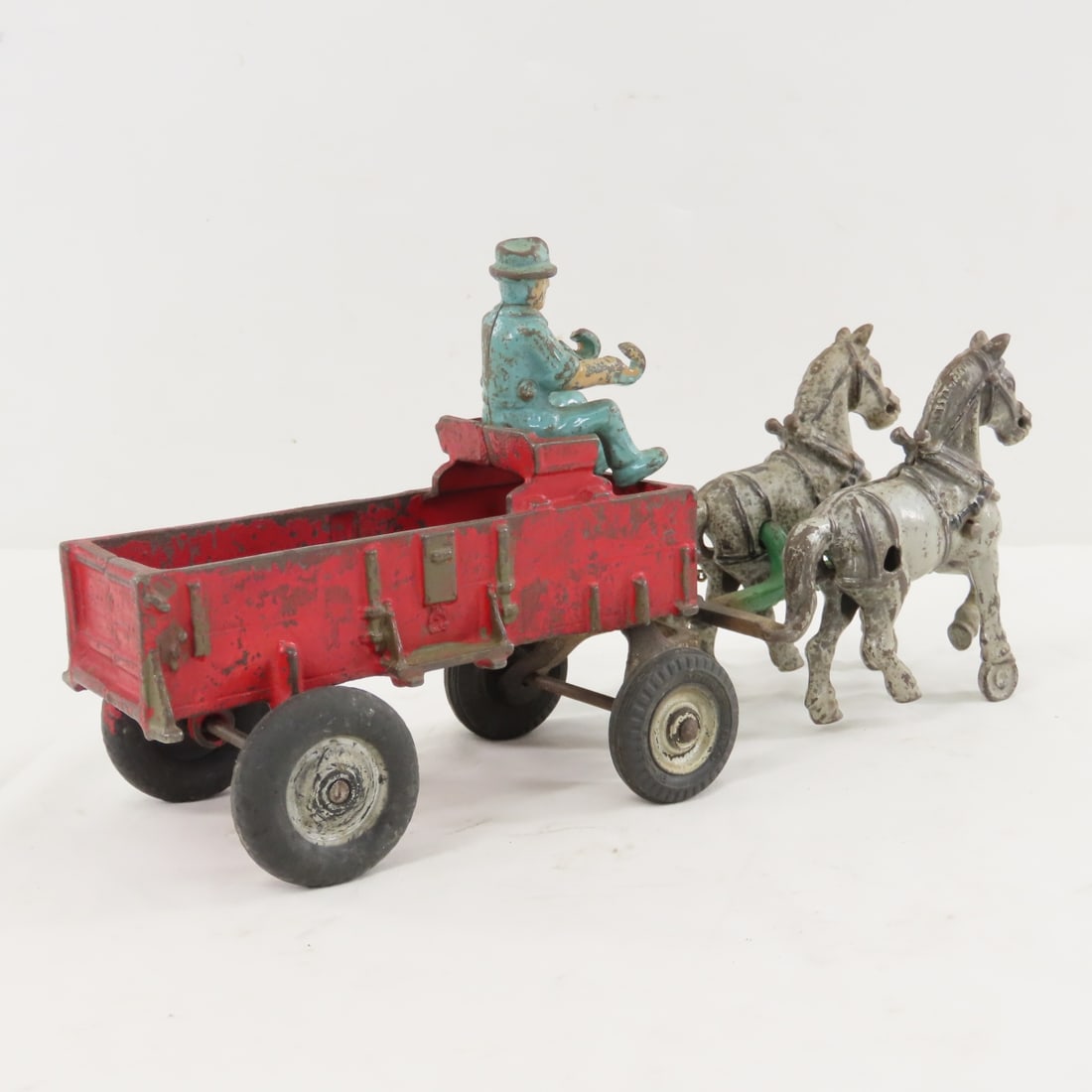 Arcade Cast Iron 4080 Horse Drawn Wagon & Driver - 5