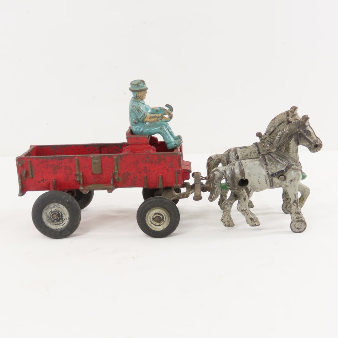 Arcade Cast Iron 4080 Horse Drawn Wagon & Driver - 6
