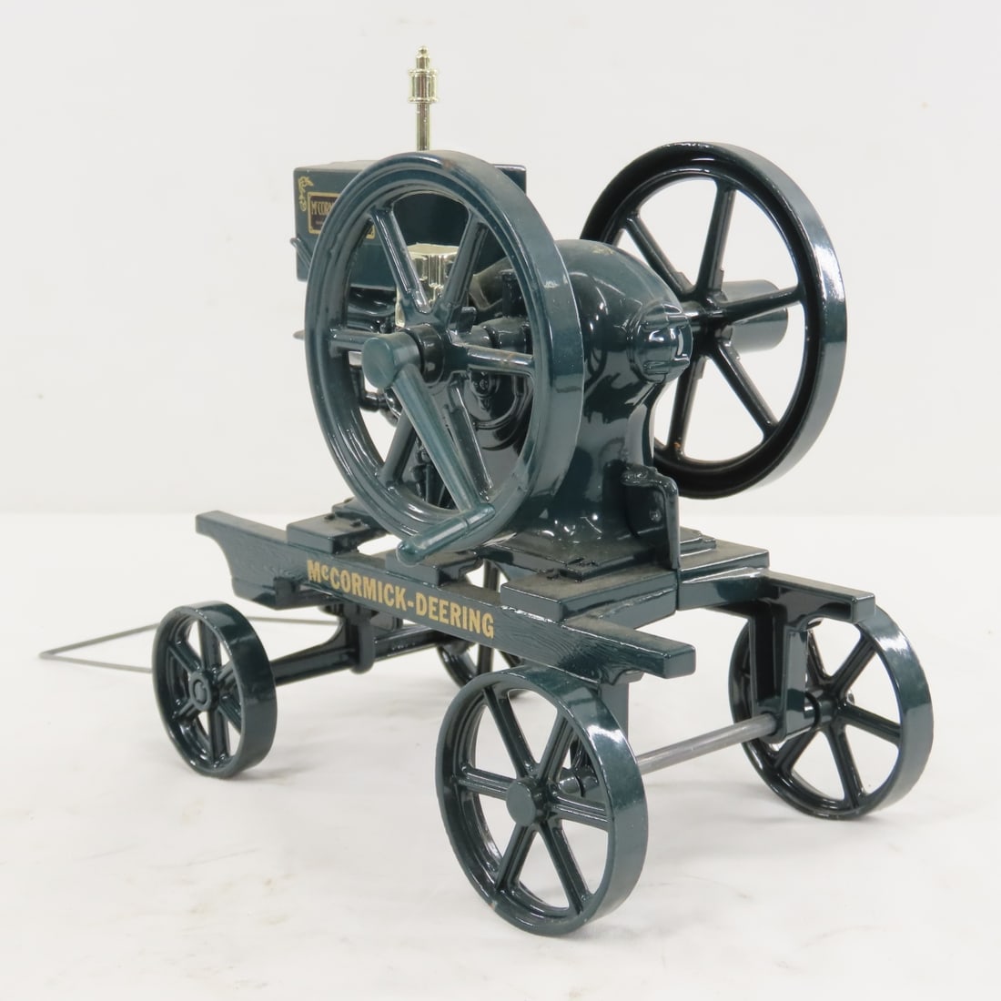 ERTL IHC McCormick-Deering Model M Engine - 3