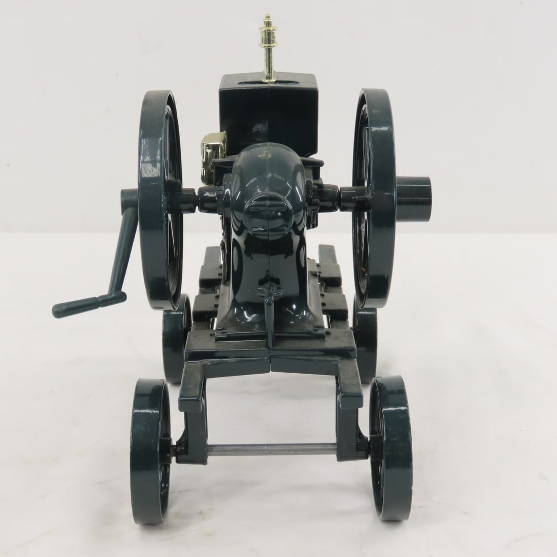 ERTL IHC McCormick-Deering Model M Engine - 4