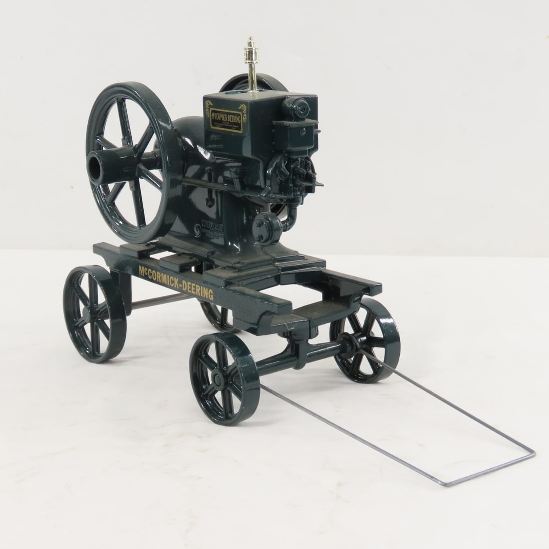 ERTL IHC McCormick-Deering Model M Engine - 7