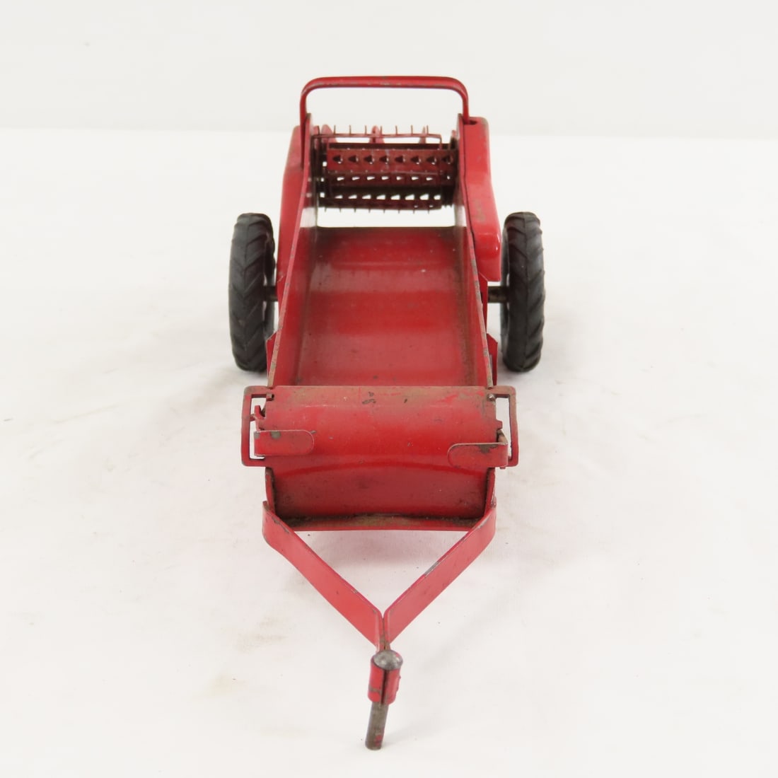ERTL IH Disc Harrow, Manure Spreader & Plow - 5