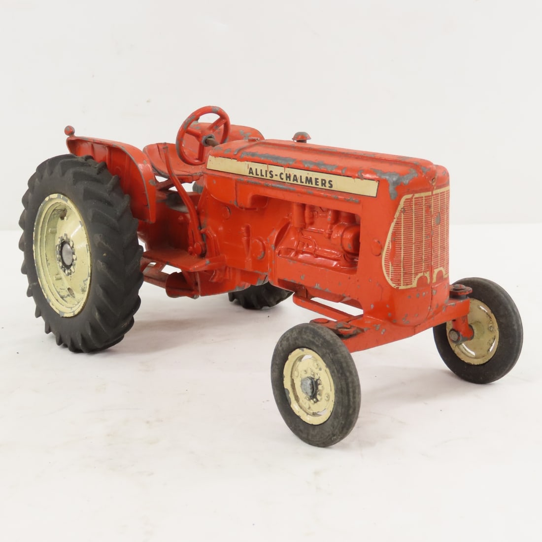 ERTL Allis-Chalmers D17 WF Tractor - 7