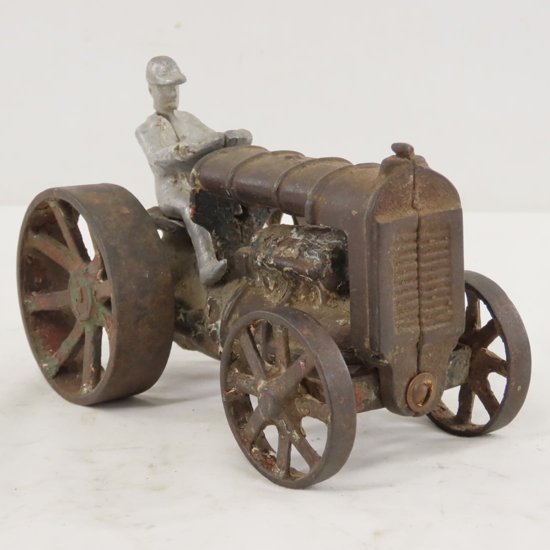 Arcade Cast Iron Fordson Tractor With Driver - 7