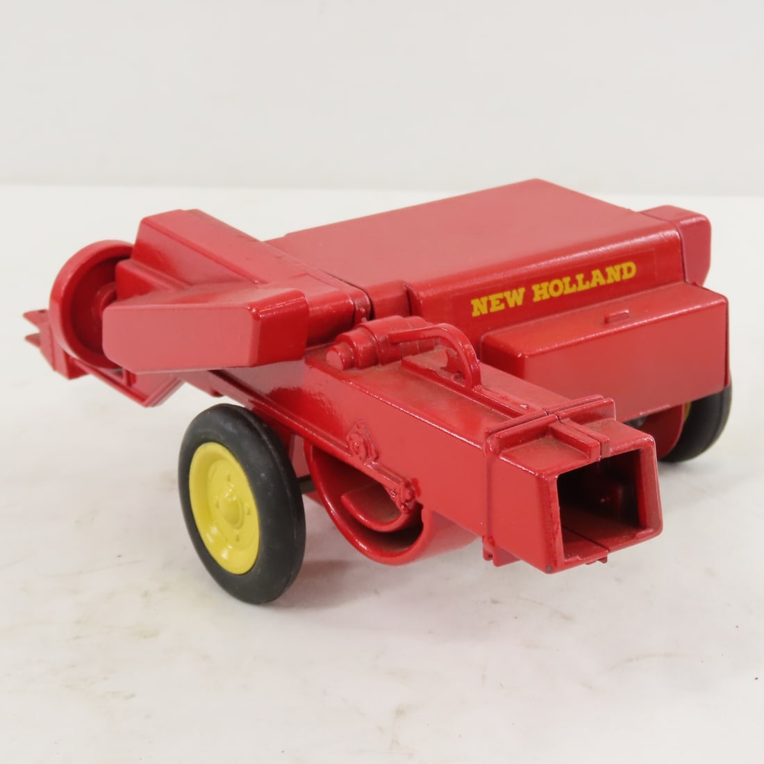 New Holland Hayliner Square Baler- Repainted - 3