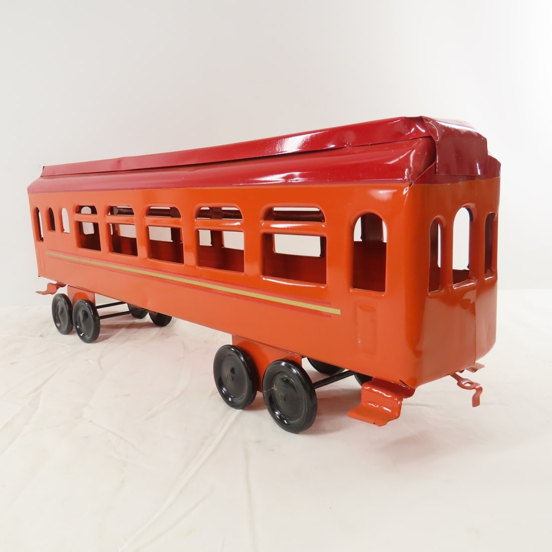 Custom Pressed Steel Garden Scale Passenger Car - 7