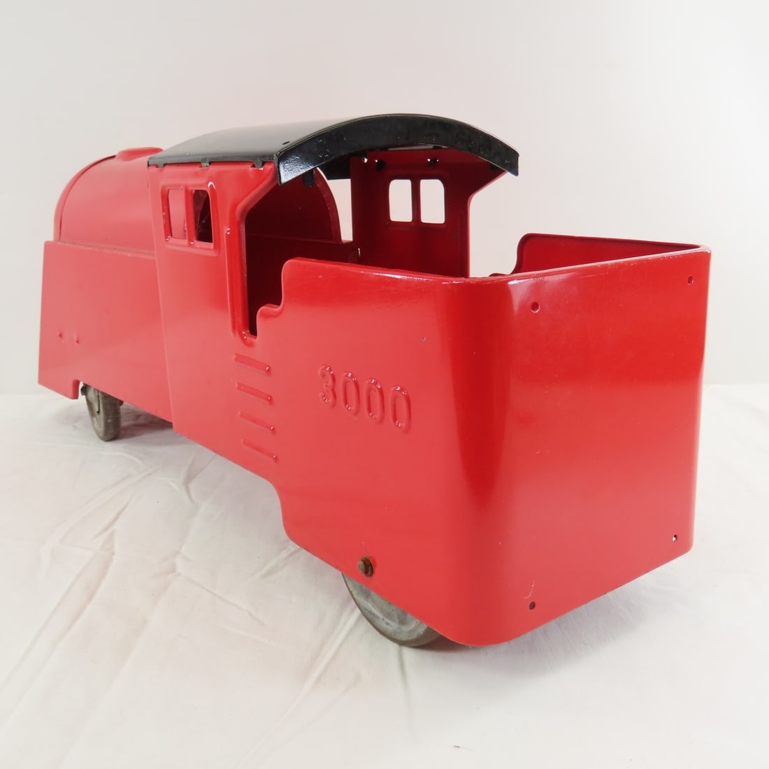 Custom Pressed Steel Train Engine 3000 - 3