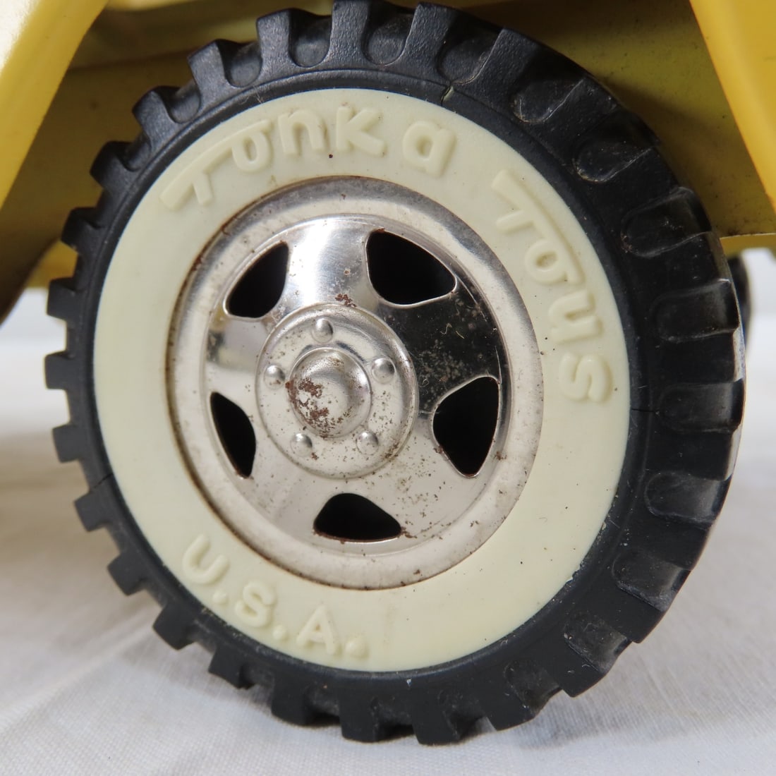 Vintage Tonka Truck with Custom Car Hauler - 13