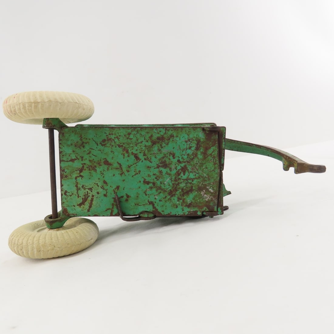Arcade Cast Iron Allis- Chalmers Tractor & Wagon - 11