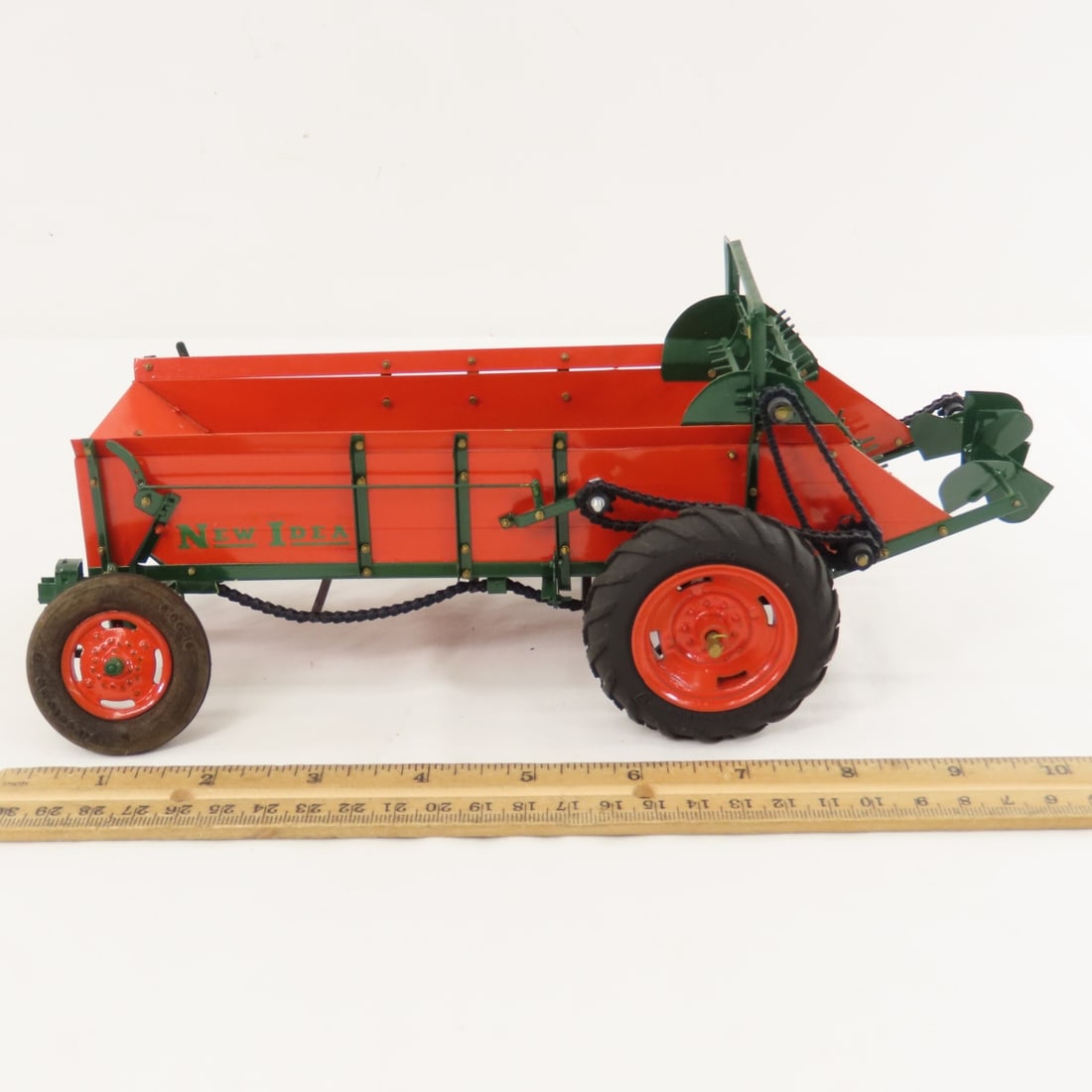 Custom New Idea Horse Drawn Manure Spreader - 3