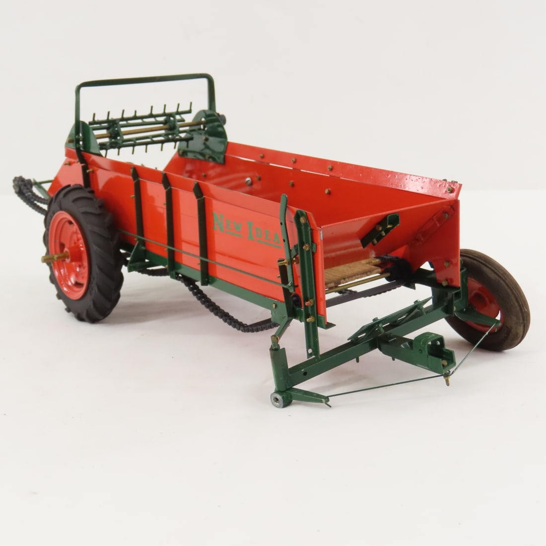Custom New Idea Horse Drawn Manure Spreader - 8
