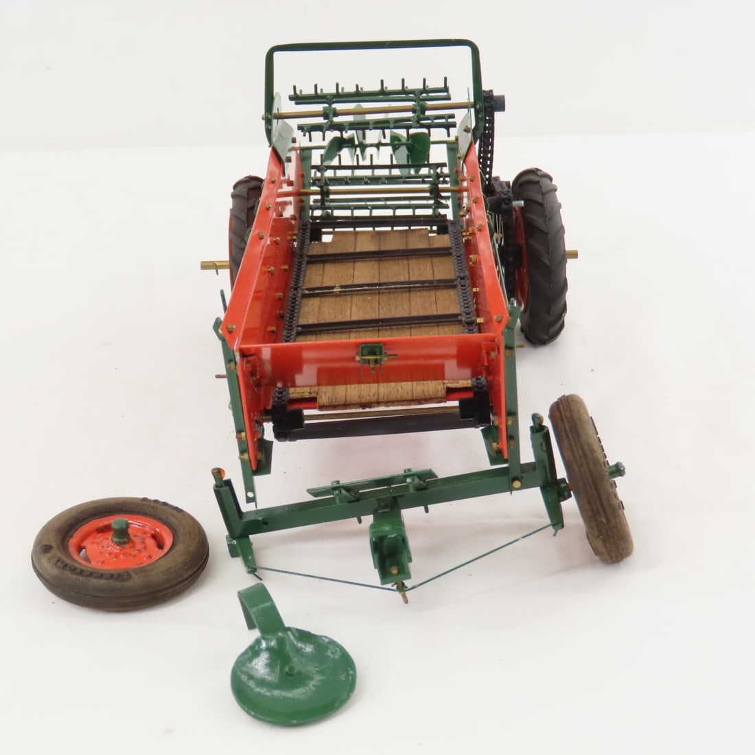 Custom New Idea Horse Drawn Manure Spreader - 9