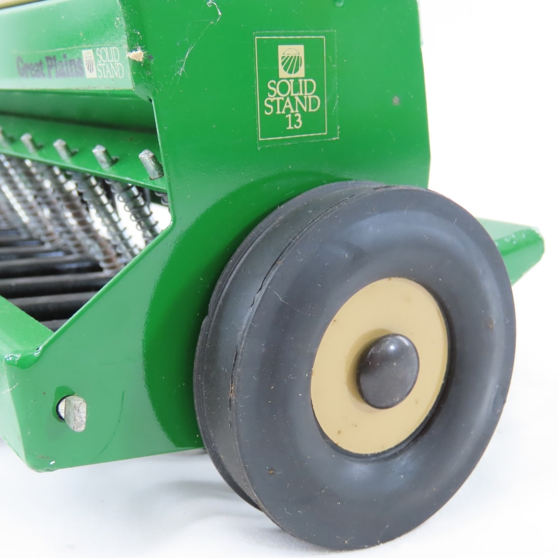 Great Plains Solid Stand 13 End Wheel Drill - 14