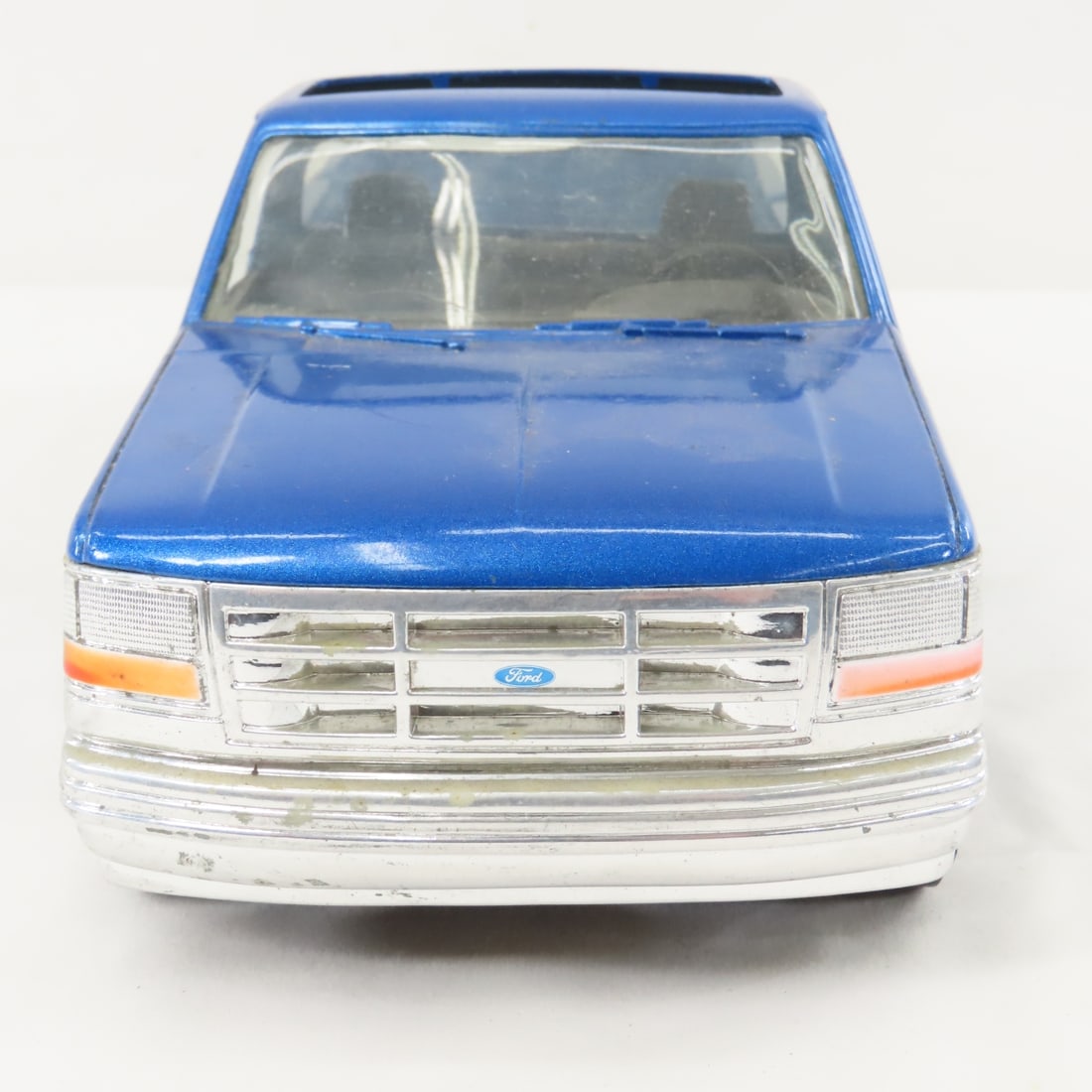 ERTL Ford F-150 Blue Pickup Truck 1/16 Diecast - 8