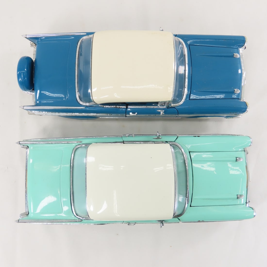 3 Road Tough & 1 ERTL 1950's Chev 1/18 Model Cars - 15