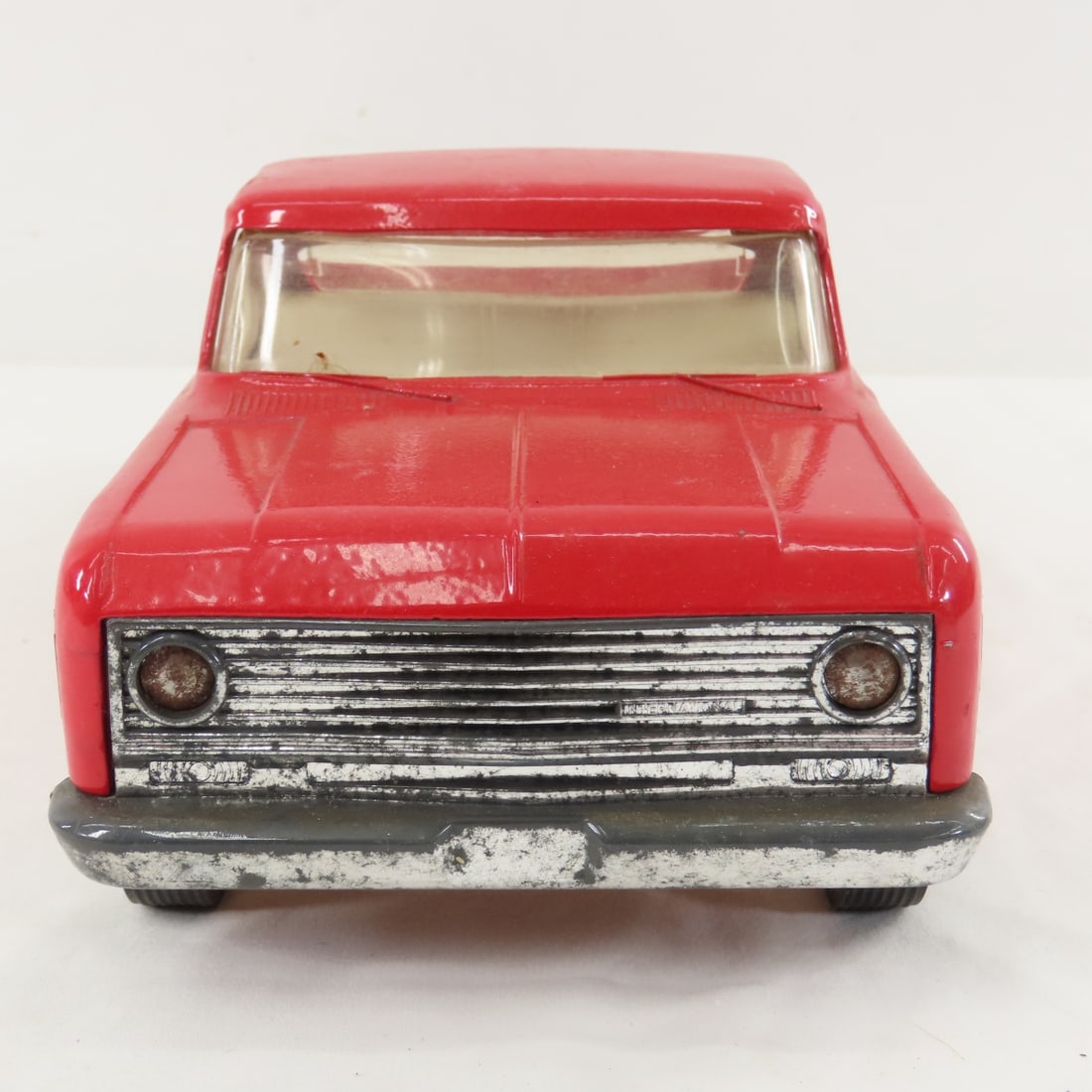 ERTL International 100 BGHT Pickup Truck - 8