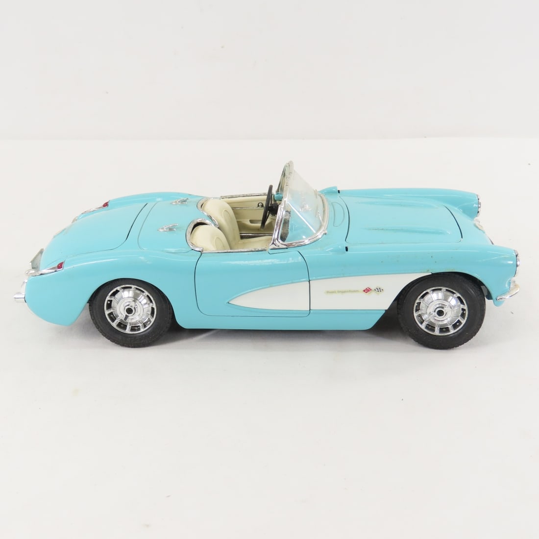 Testors '56 T-Bird & 2 Burago '57 Chev Corvettes - 11