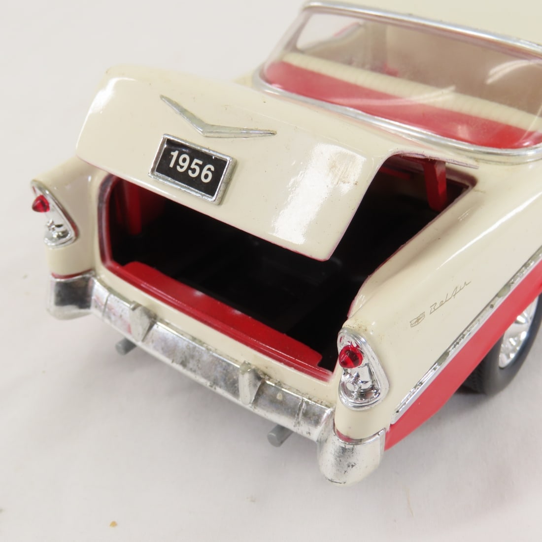 4 Road Tough'56 Chev Bel Air 1/18 Model Cars - 16