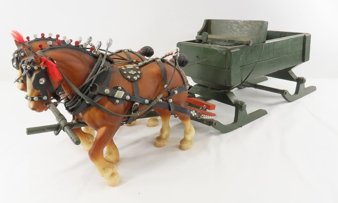 Custom Wood Bob Sled Wagon with 2 Horse Team: Custom Wood Bob Sled Wagon with 2 Horse Team - 2 plastic Breyer horses with custom leather harnesses, unmarked sled wagon, LOT SIZE: 29x9x8" 5 LBS All information and photos, which are part of the