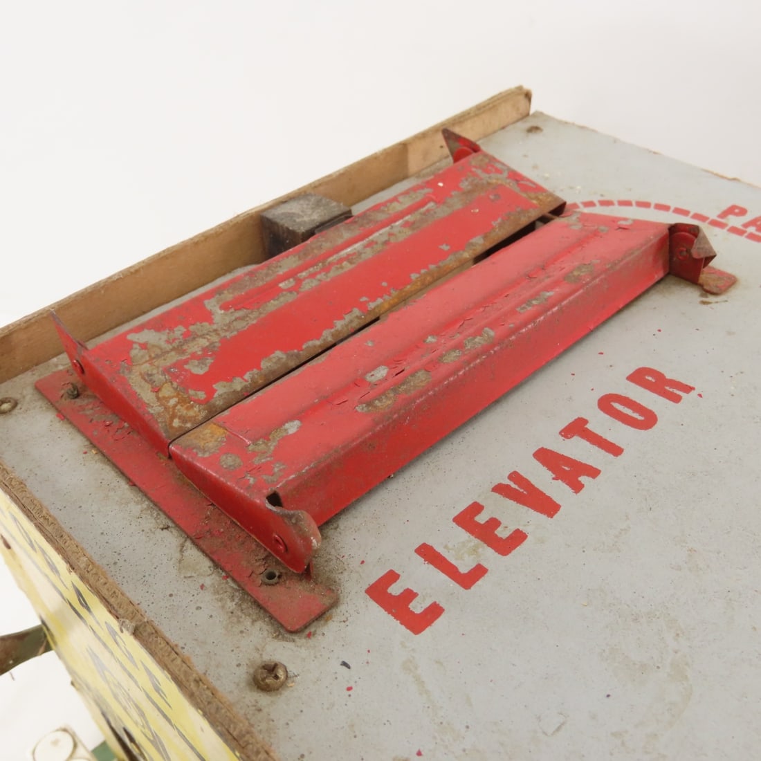 1950's Keystone Garage Litho Cardboard - 12